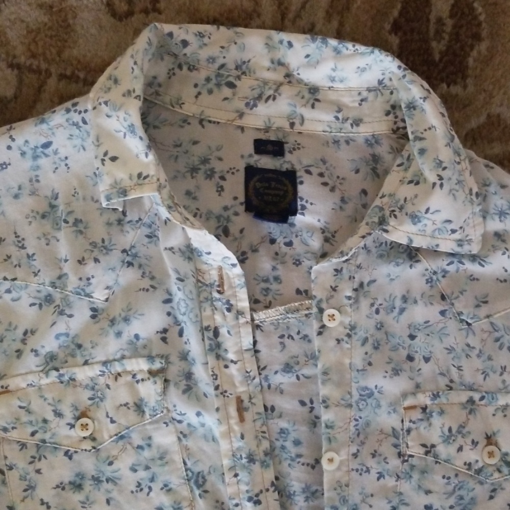 Soft cotton delicate button up.
